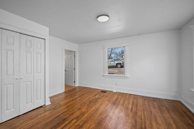 1030 Waverly Avenue, Kansas City, KS 66104