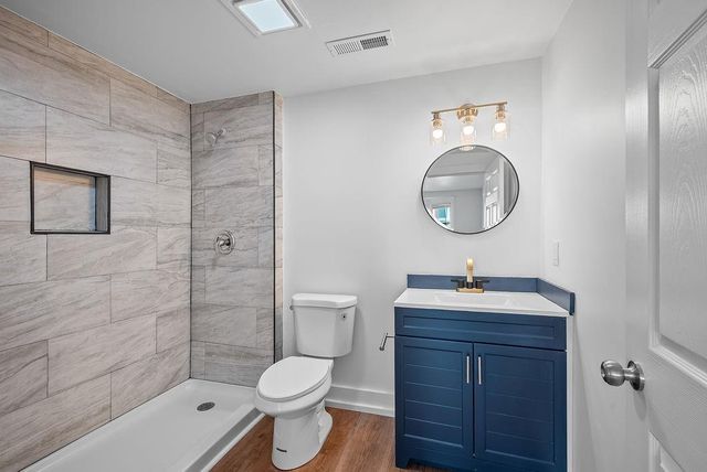 1030 Waverly Avenue, Kansas City, KS 66104