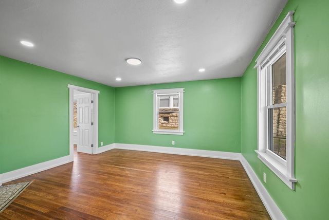 1030 Waverly Avenue, Kansas City, KS 66104