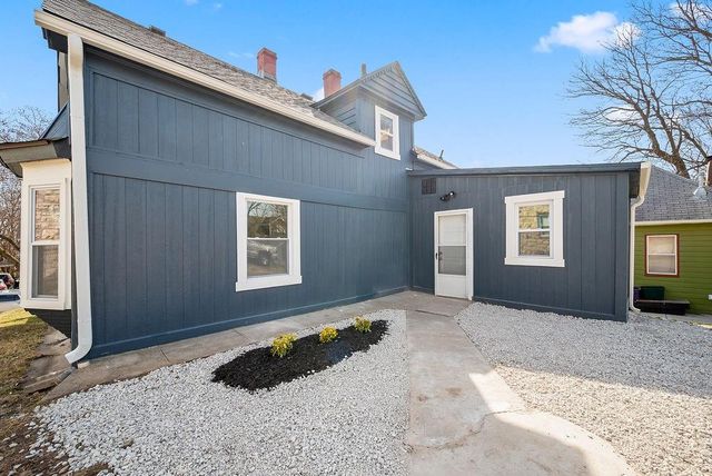 1030 Waverly Avenue, Kansas City, KS 66104