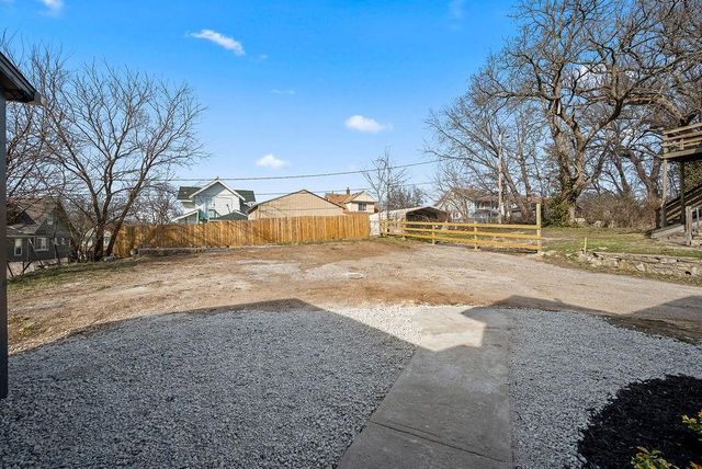 1030 Waverly Avenue, Kansas City, KS 66104