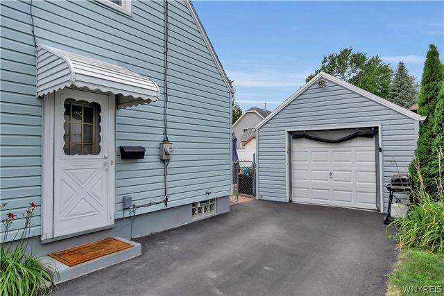 78 Jackson Avenue, North Tonawanda, NY 14120