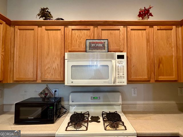 2114 Appaloosa Way, Conyers, GA 30012