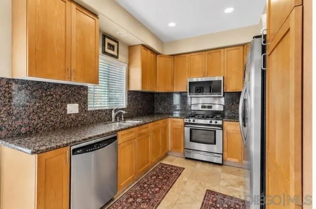 2761 A 403, San Diego, CA 92102