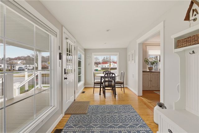 287 Parkside Drive, Warwick, RI 02888