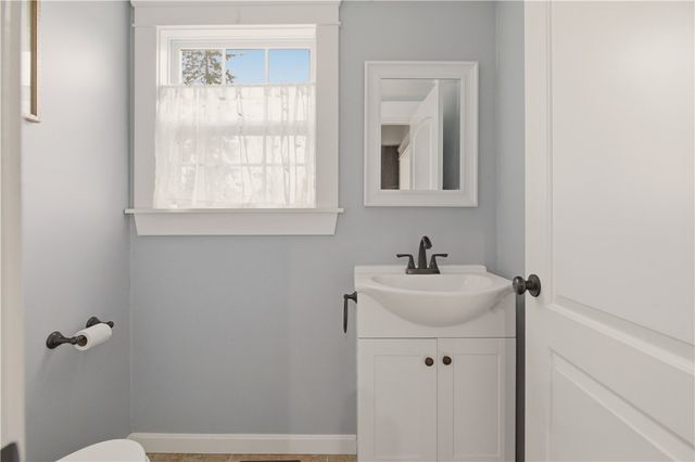 287 Parkside Drive, Warwick, RI 02888