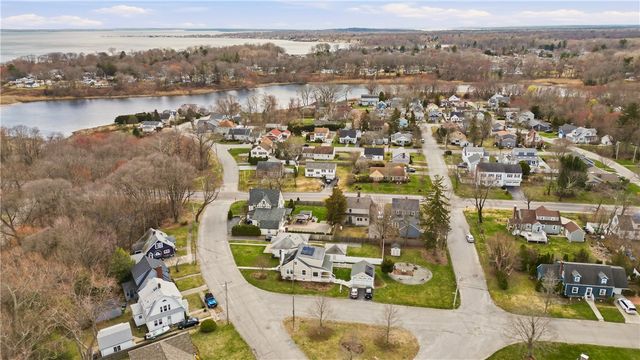 287 Parkside Drive, Warwick, RI 02888