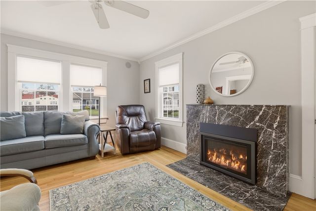 287 Parkside Drive, Warwick, RI 02888