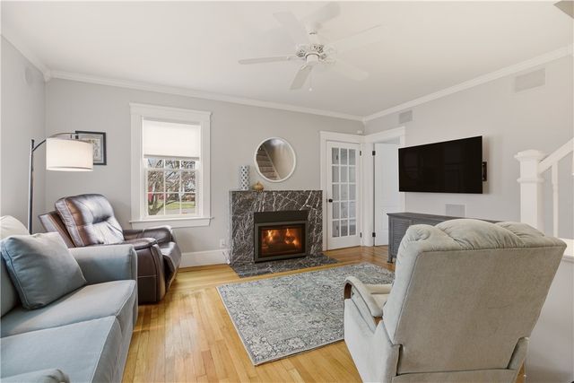 287 Parkside Drive, Warwick, RI 02888