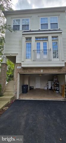 24704 CLOCK TOWER SQ, Aldie, VA 20105