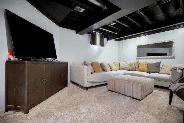 12525 W 85th Terrace, Lenexa, KS 66215