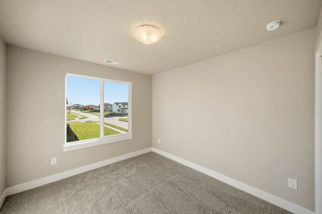 14246 Northpark Drive, Urbandale, IA 50323