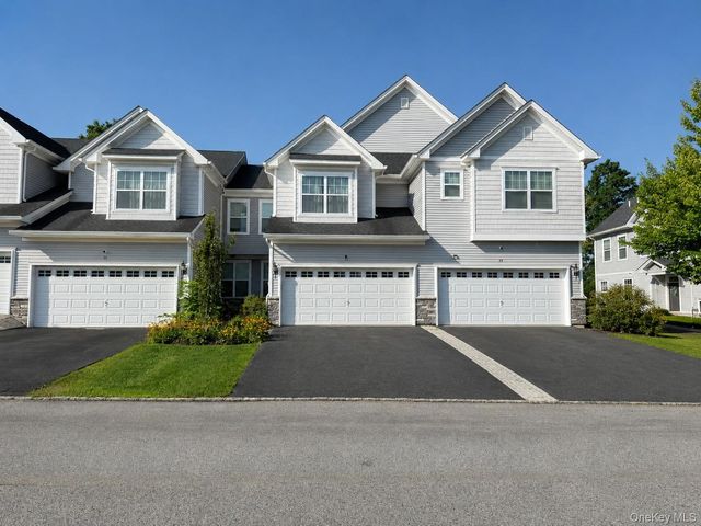 37 Lindentree Lane, Middletown, NY 10940