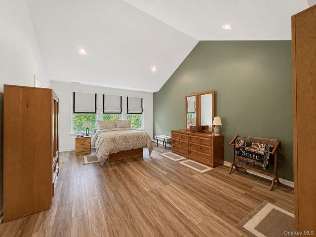 37 Lindentree Lane, Middletown, NY 10940