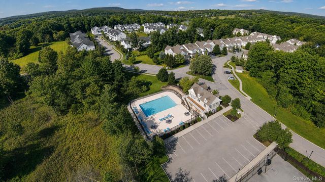 37 Lindentree Lane, Middletown, NY 10940