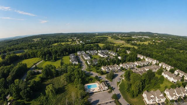 37 Lindentree Lane, Middletown, NY 10940