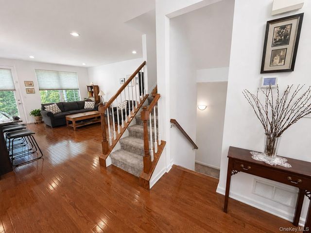 37 Lindentree Lane, Middletown, NY 10940
