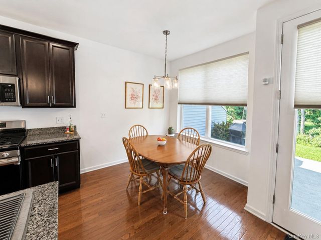 37 Lindentree Lane, Middletown, NY 10940