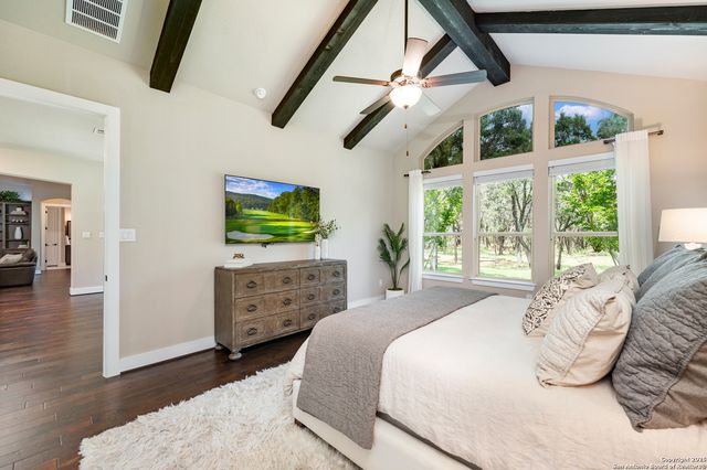 2335 Geneseo Oaks, New Braunfels, TX 78132