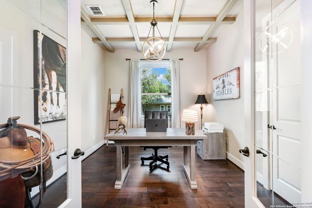 2335 Geneseo Oaks, New Braunfels, TX 78132