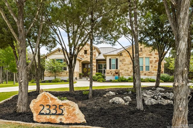 2335 Geneseo Oaks, New Braunfels, TX 78132