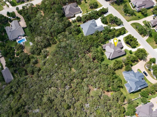 2335 Geneseo Oaks, New Braunfels, TX 78132