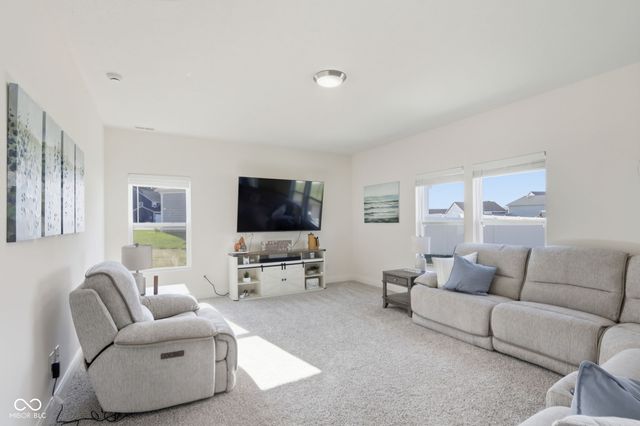 55 Manchester Drive, Trafalgar, IN 46181