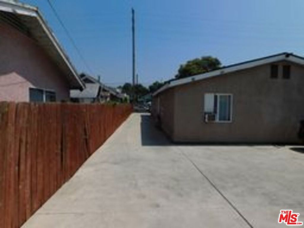 Image 13 of property listing at 2746 Wabash Avenue, Los Angeles, CA 90033