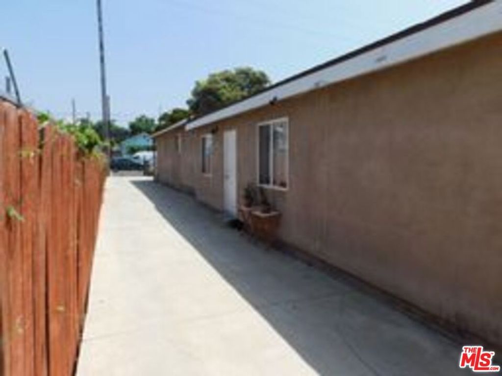 Image 8 of property listing at 2746 Wabash Avenue, Los Angeles, CA 90033