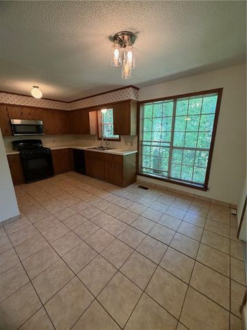 9 King Drive, Clarksville, AR 72830