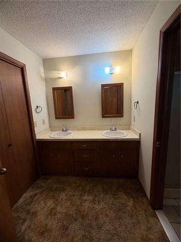 9 King Drive, Clarksville, AR 72830