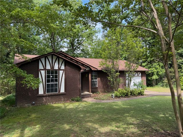 9 King Drive, Clarksville, AR 72830