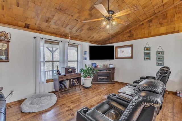 11011 W 129th Avenue, Cedar Lake, IN 46303