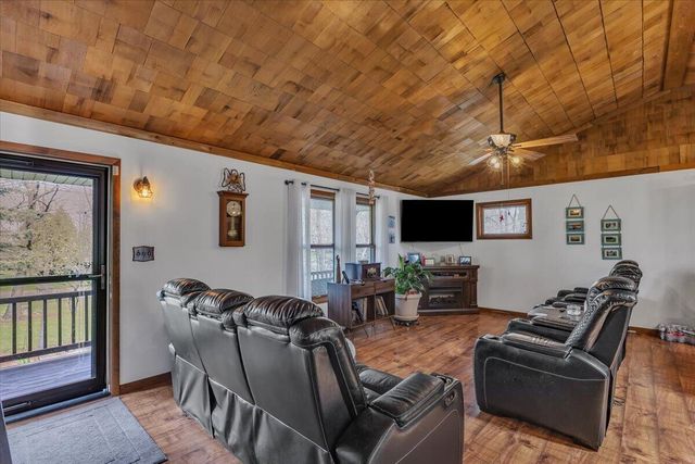 11011 W 129th Avenue, Cedar Lake, IN 46303