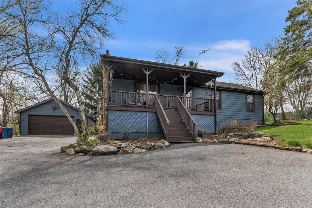 11011 W 129th Avenue, Cedar Lake, IN 46303