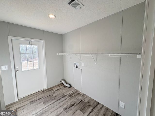 1823 Rock Springs Rd, Dublin, GA 31021