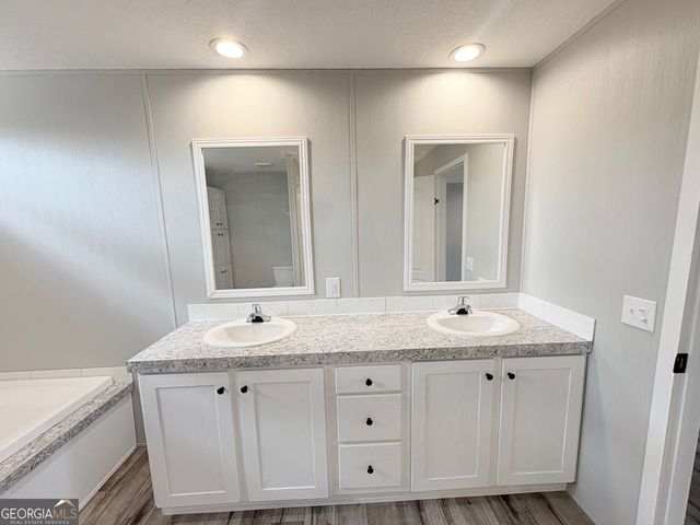 1823 Rock Springs Rd, Dublin, GA 31021