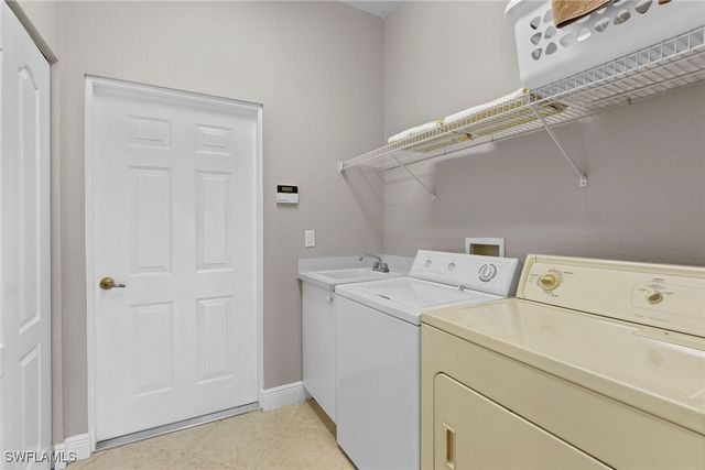 8039 Tauren CT S, Naples, FL 34119