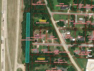 820 N US HIGHWAY 75, Denison, TX 75020