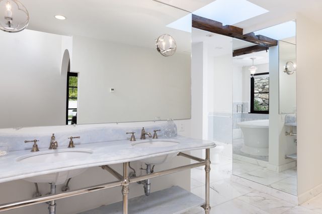 18 Middlesex St, Winchester, MA 01890