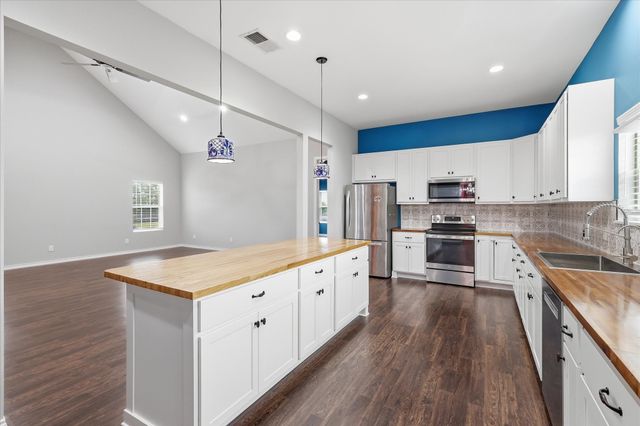 110 Quail Lane, Boyd, TX 76023