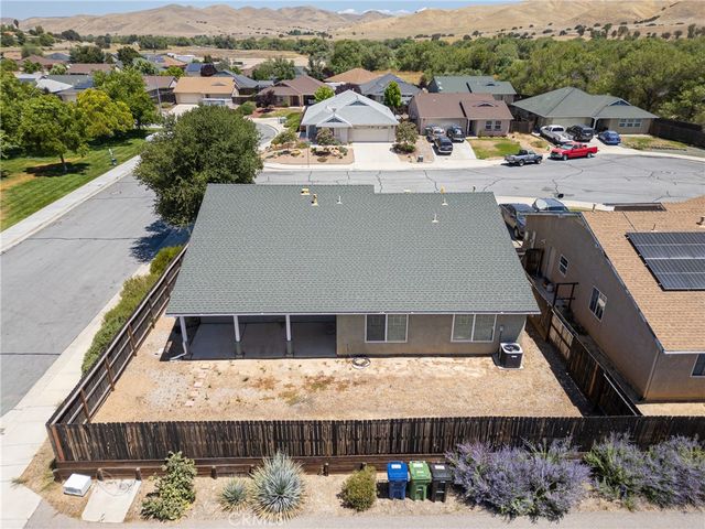 810 Sebastian Court, San Miguel, CA 93451