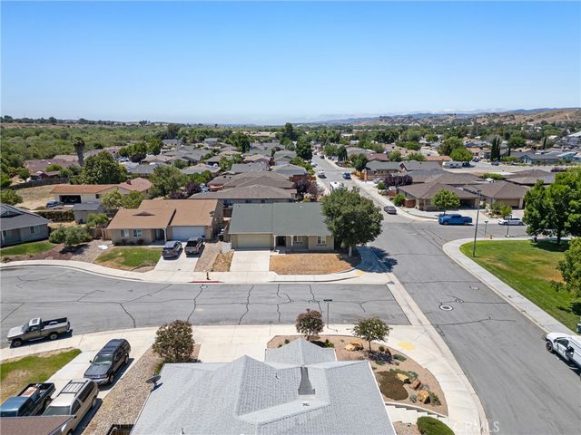 810 Sebastian Court, San Miguel, CA 93451