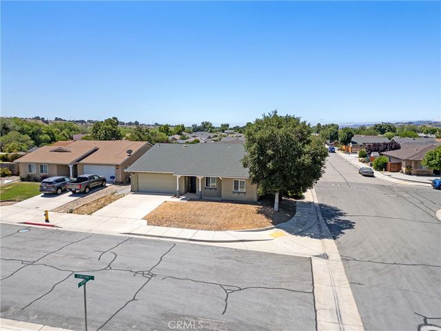 810 Sebastian Court, San Miguel, CA 93451