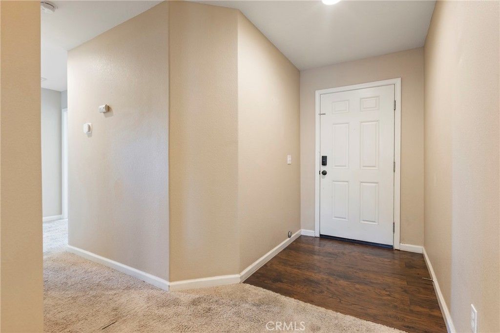 Image 7 of property listing at 810 Sebastian Court, San Miguel, CA 93451