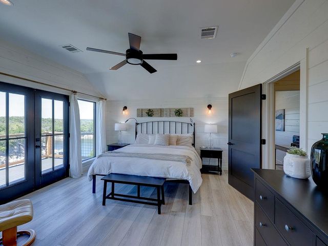 22516 Felicia DR, Spicewood, TX 78669