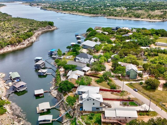 22516 Felicia DR, Spicewood, TX 78669