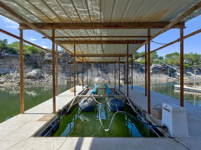 22516 Felicia DR, Spicewood, TX 78669