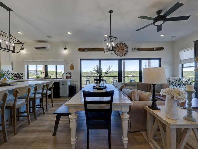 22516 Felicia DR, Spicewood, TX 78669