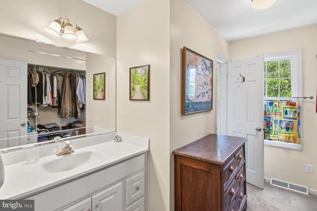 4 SCOTTSDALE CT, Lutherville Timonium, MD 21093